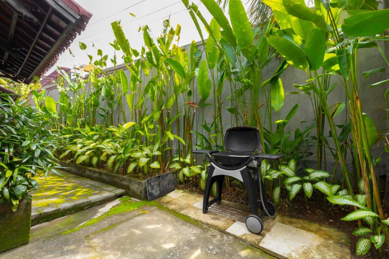 Villa Kibbi Seminyak  Bagian luar foto